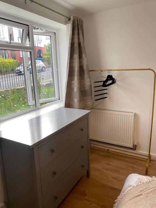 לונדון Luxury 2 Bedroom Apartment, Parking, Few Minutes Walk From Wembley Stadium מראה חיצוני תמונה