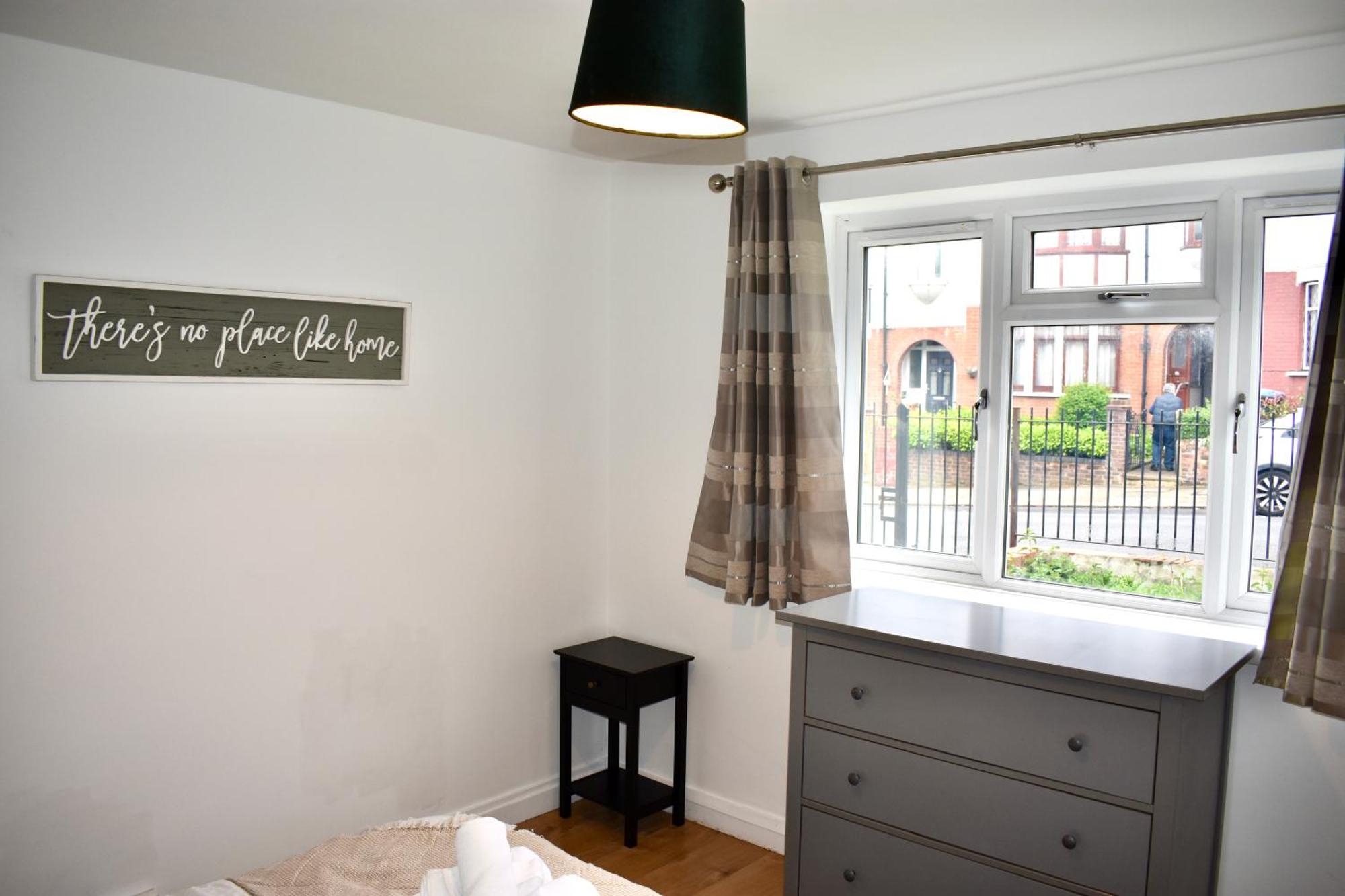 לונדון Luxury 2 Bedroom Apartment, Parking, Few Minutes Walk From Wembley Stadium מראה חיצוני תמונה