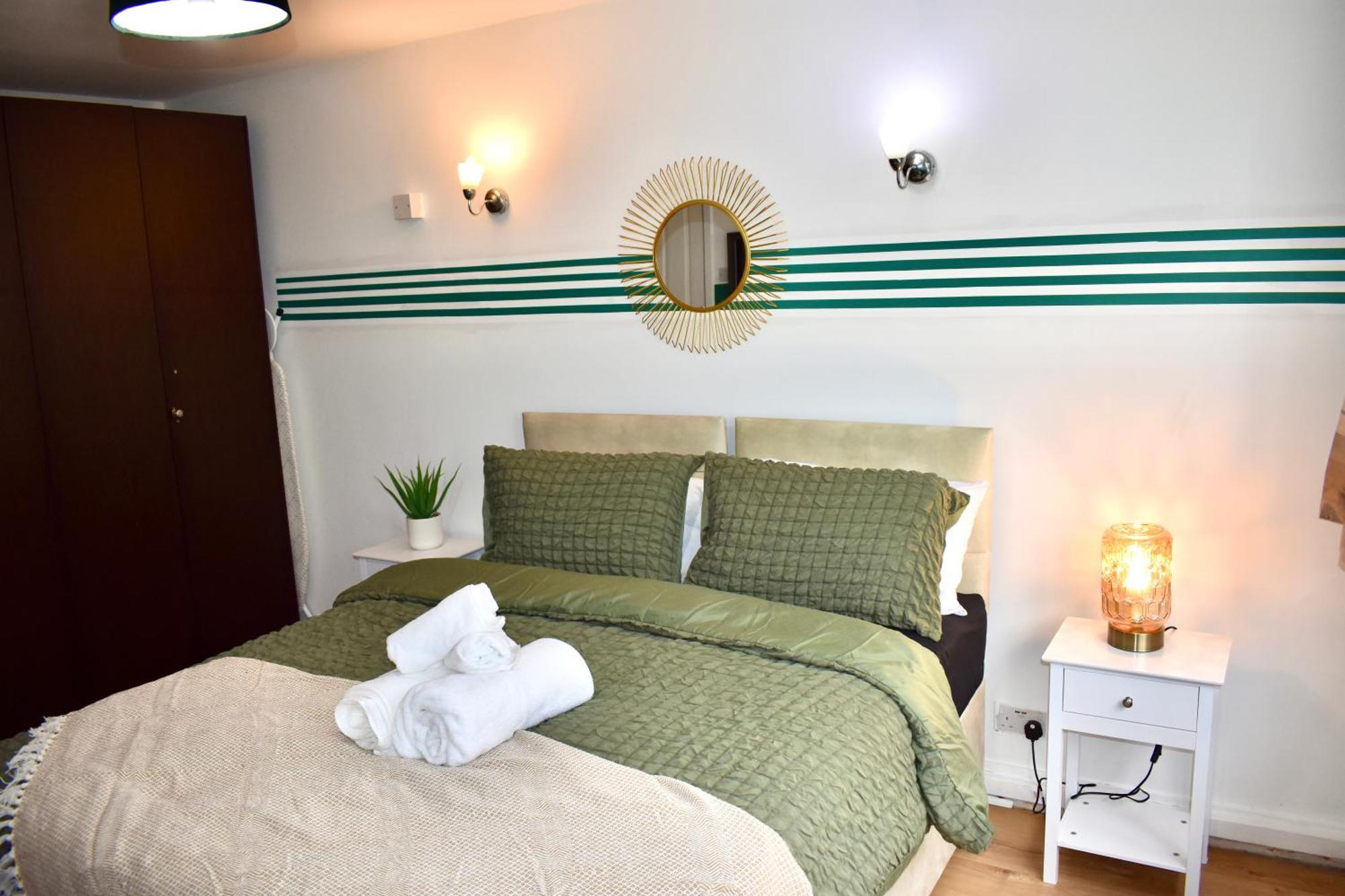 לונדון Luxury 2 Bedroom Apartment, Parking, Few Minutes Walk From Wembley Stadium מראה חיצוני תמונה
